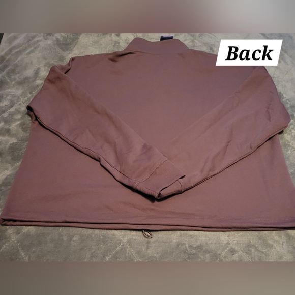 Calvin Klein Crop Sweatshirt - 2X - Picture 2 of 5